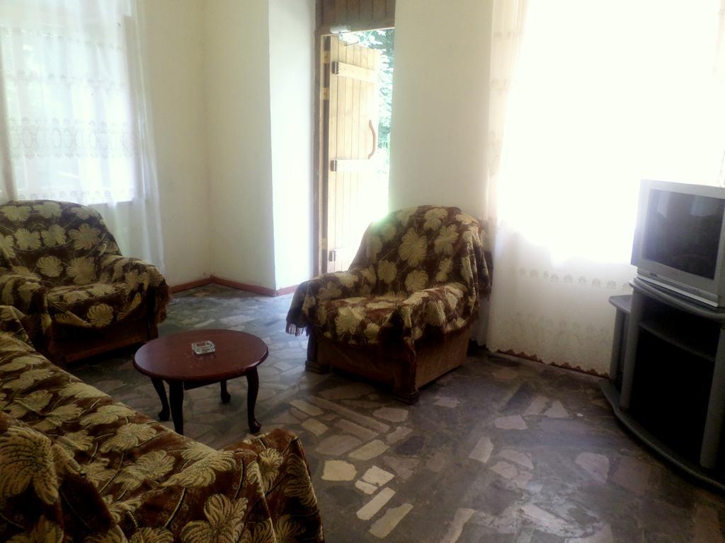Guest House Sen Dilidjan Extérieur photo